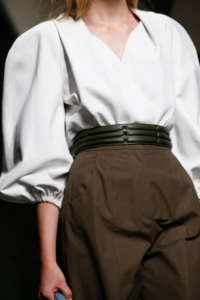 Look 69